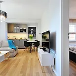 Luxury Marina Apartment